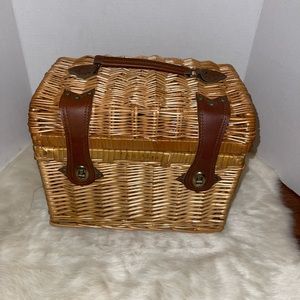 Picnic Time Chardonnay Wine Picnic Baskets